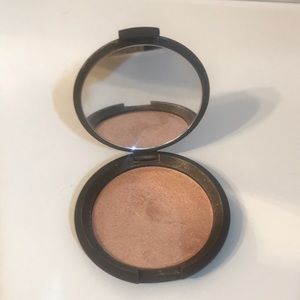 Becca Shimmering Perfector Pressed in Opal